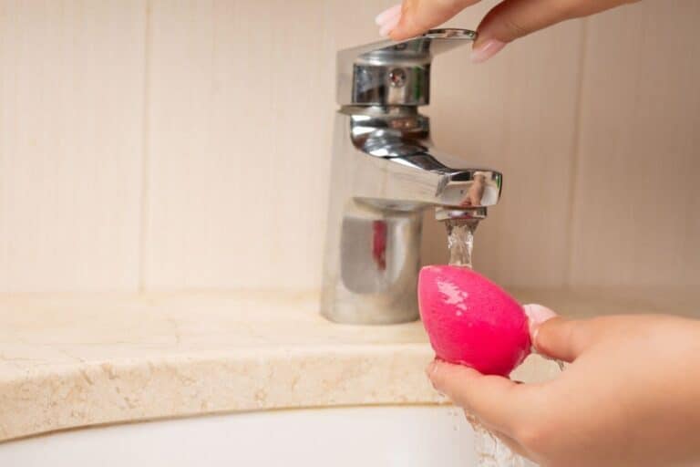 How to Clean and Wash Beauty Blender with Dish Soap? (Easy Tips)