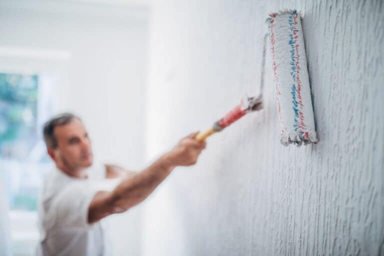 Common Wall Painting Problems and How to Fix Them 